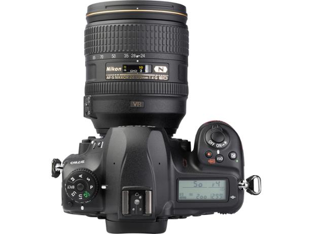 Nikon D780  - thumbnail side