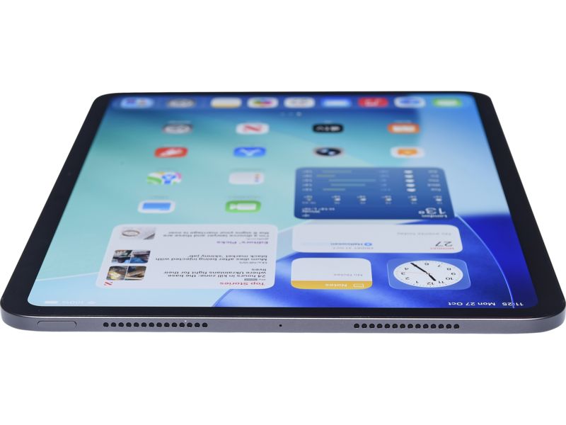 Apple iPad Pro 11-inch (2025) - thumbnail side