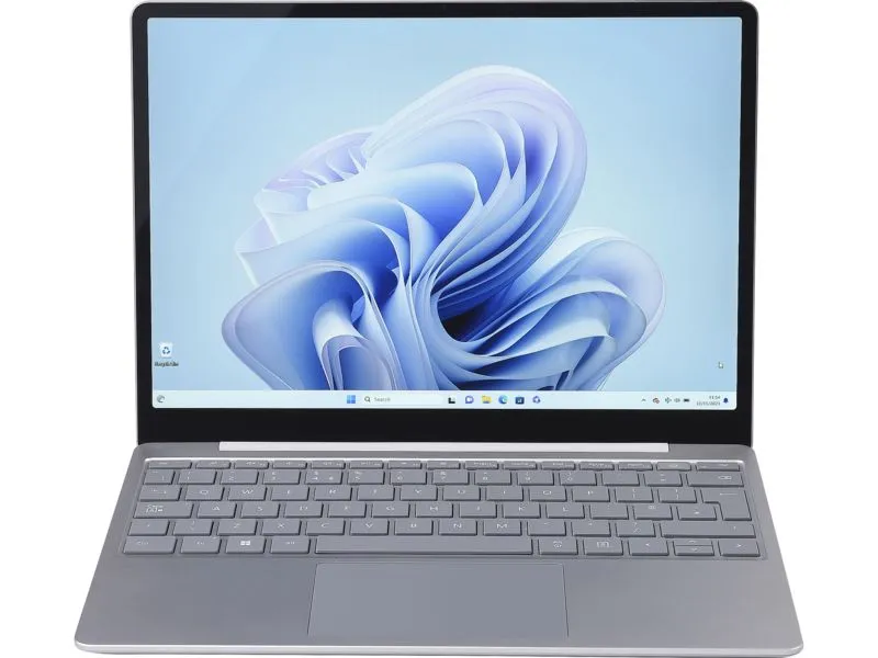 Microsoft surface laptop go3 本体　platinum Microsoft Surface Laptop Go 3 12.4