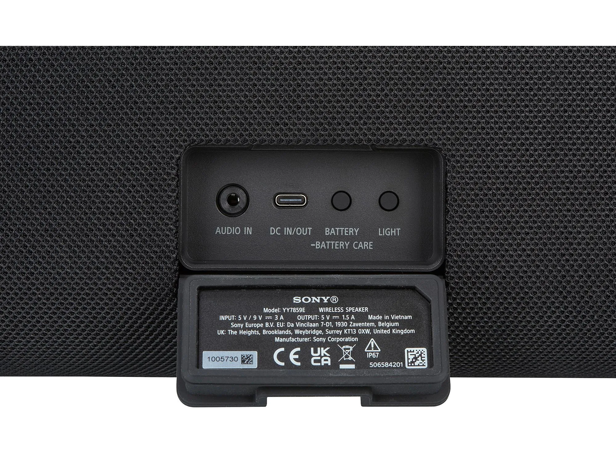 Sony ULT FIELD review large portable speaker Wireless, smart