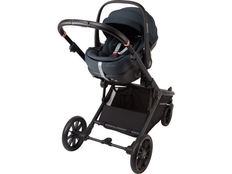 My Babiie MB33 travel system