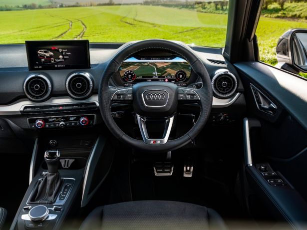 Audi Q2 (2016-) - thumbnail side