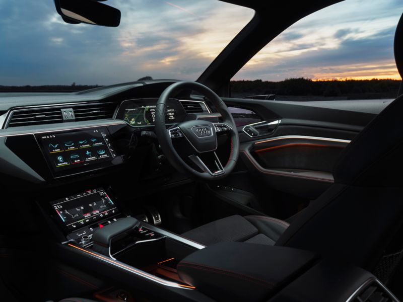 Audi Q8 e-tron Sportback (2023-) - thumbnail side