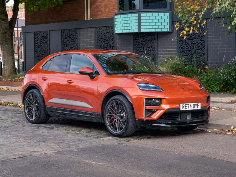 Porsche Macan Electric (2024-)