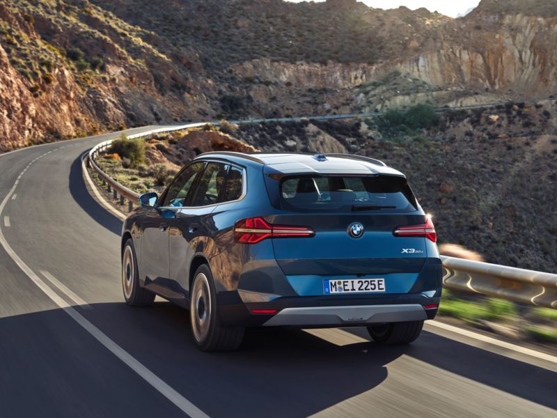 BMW X3 Plug-in Hybrid (2024-) - thumbnail rear