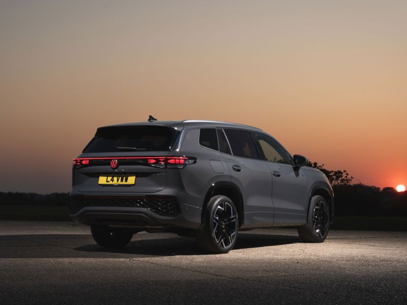 Volkswagen Tayron eHybrid (2025-) - thumbnail rear
