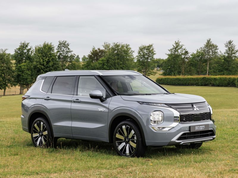 Mitsubishi Outlander PHEV (2026-)