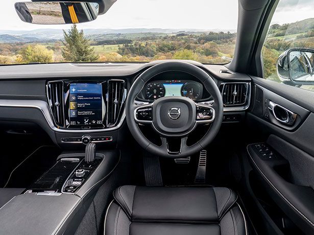 Volvo V60 Plug-in hybrid (2019-2023) - thumbnail side