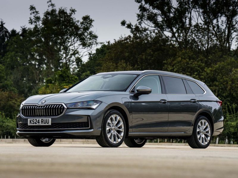 Skoda Superb Estate Plug-in Hybrid (2024-)