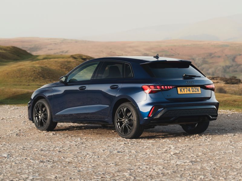 Audi A3 Sportback Plug-in Hybrid (2021-) - thumbnail rear