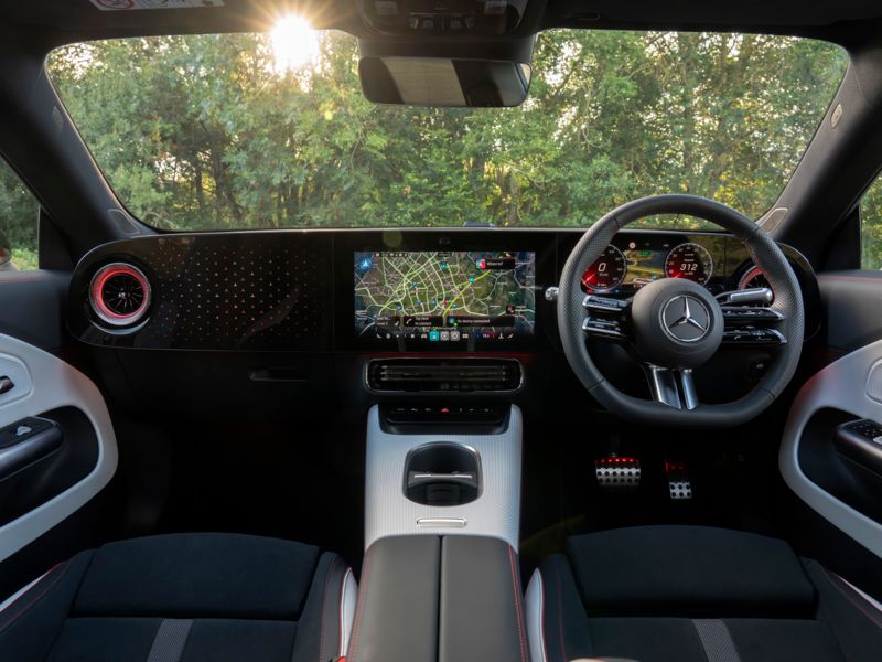 Mercedes-Benz CLA Electric (2025-) - thumbnail side