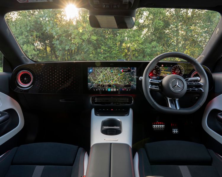 Mercedes-Benz CLA (2026-) - thumbnail side