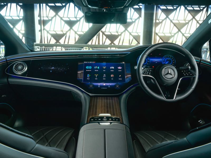 Mercedes-Benz EQS (2021-) - thumbnail side