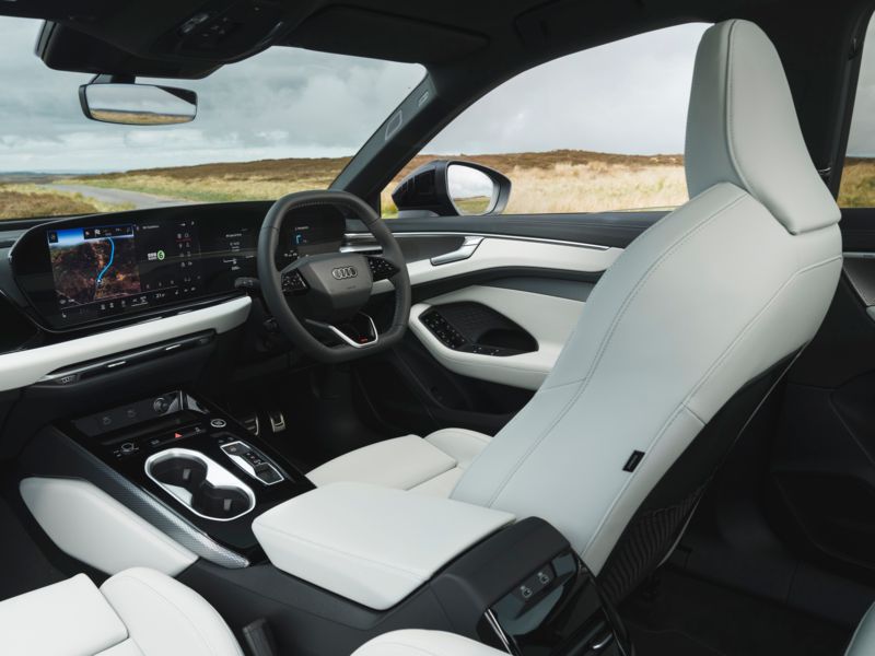 Audi A6 Avant (2025-) - thumbnail side