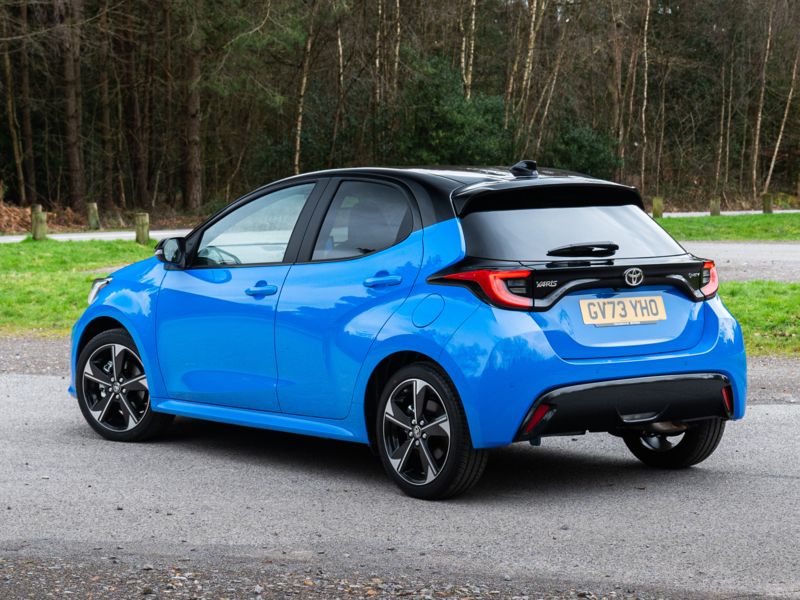 Toyota Yaris (2020-) - thumbnail rear
