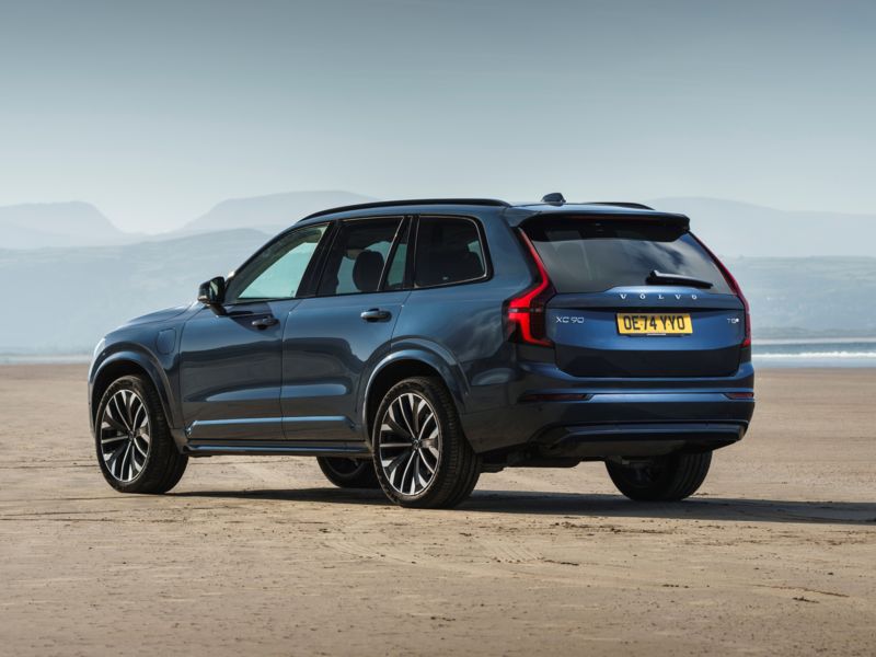 Volvo XC90 Plug-in hybrid (2015-) - thumbnail rear